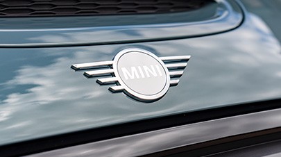 화이트 익스테리어.